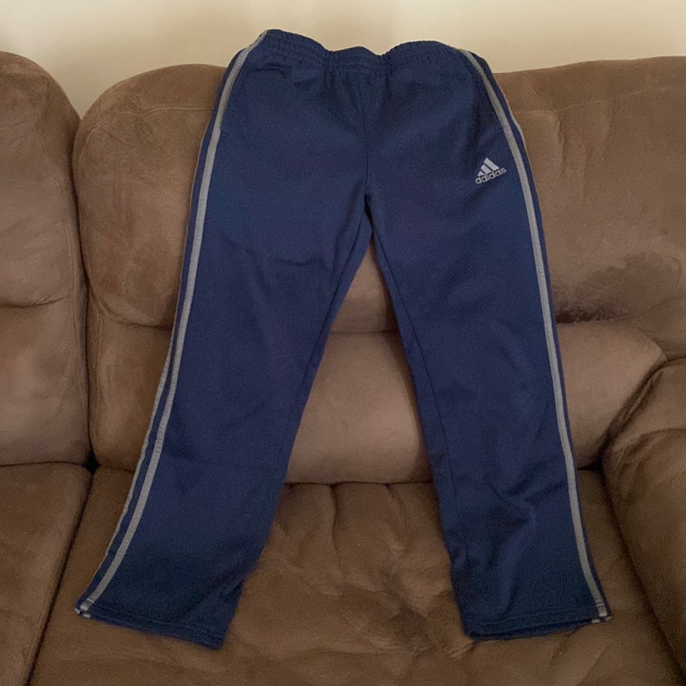 Adidas boys pants Sz Medium 10/12